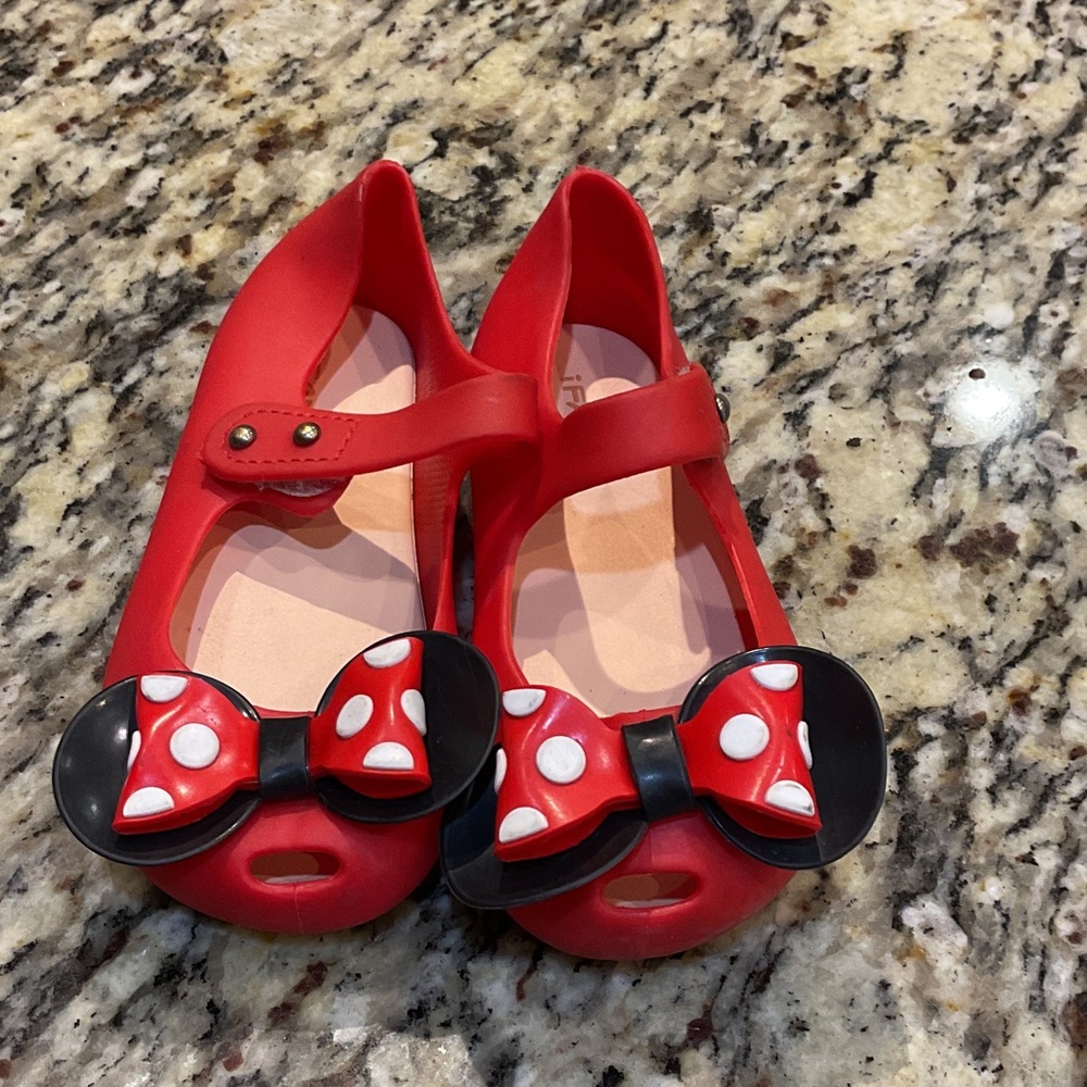 IFans Minnie Mouse Toddler Shoes with Bow Design